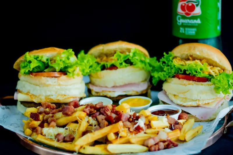COMBO FAMILIA 3 X EGG BURGUER C/ REFRI 2L